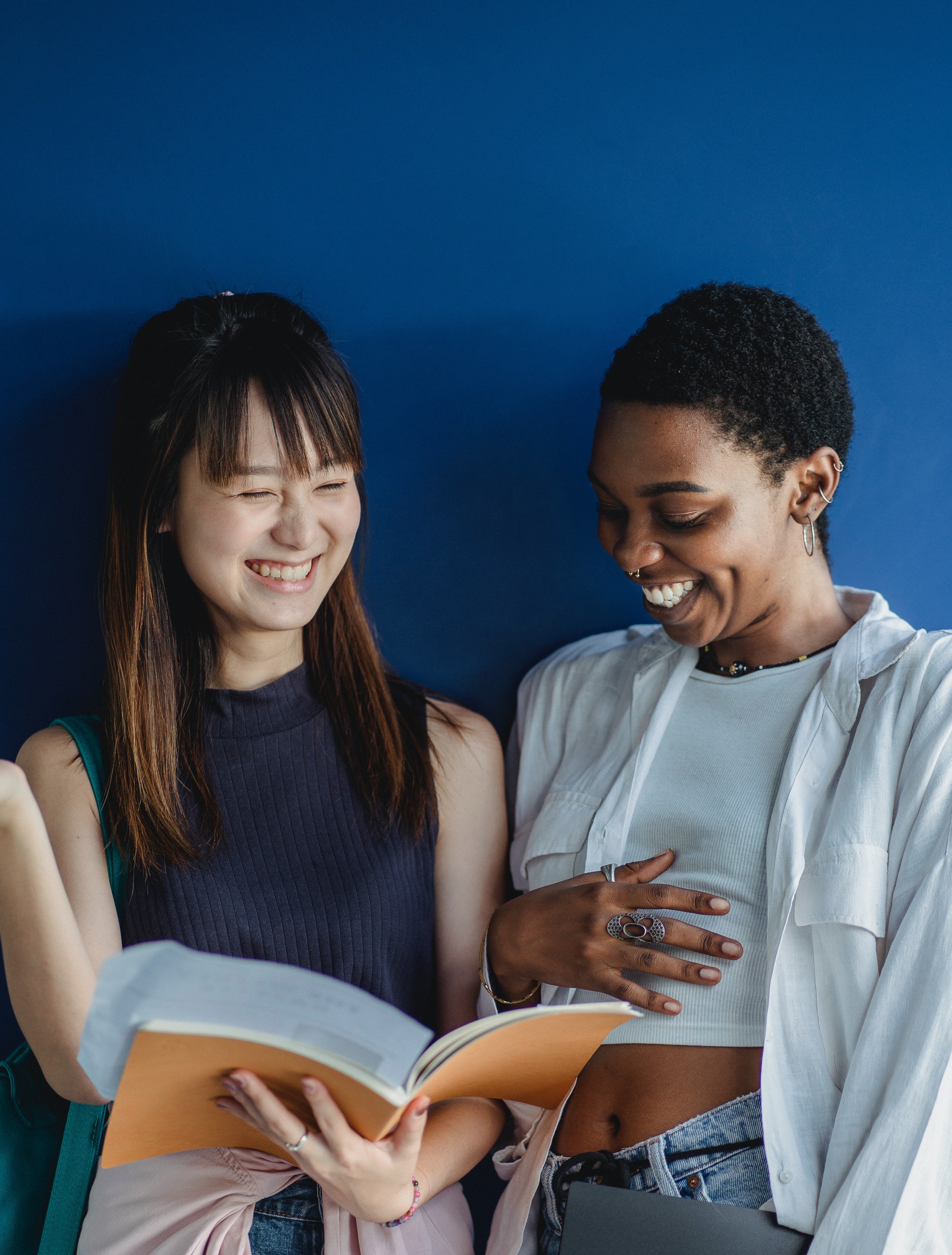 10 Habits of Happy Couples
